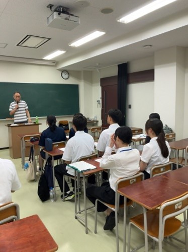 R7.08.05 公開講座「高校生のための運動部活動の指導者入門」を開催いたしました