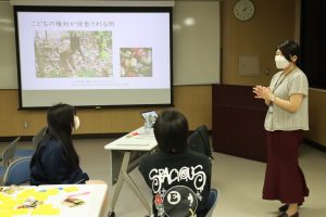 R7.9.20-R7.11.22 公開講座「こどもに関わる専門職を目指す人たちへ2025-あそびを通したこどもの育ちを考える-」(計5回)を開催いたしました