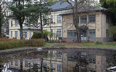 岩手大学人文社会科学部
宮沢賢治いわて学センター