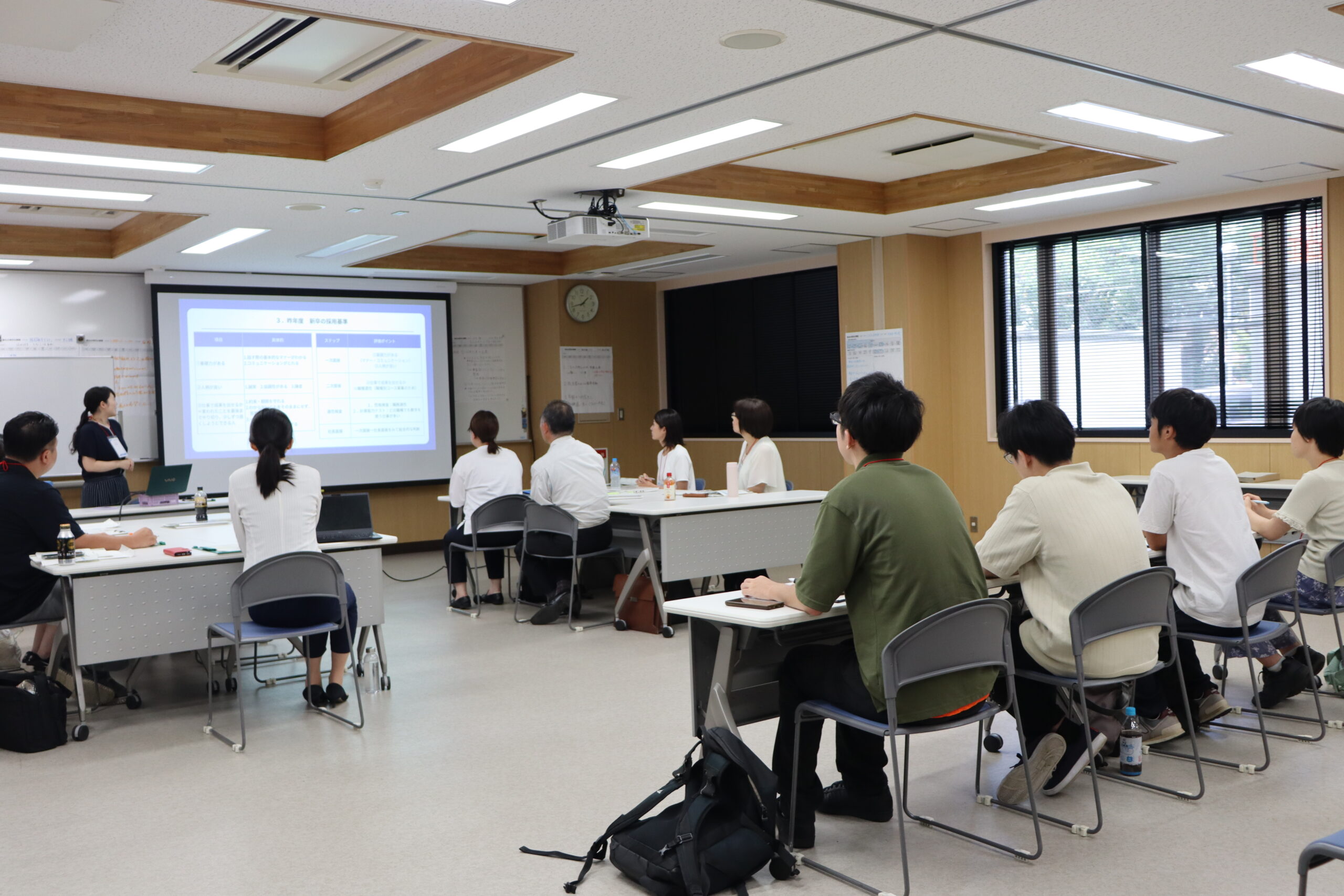 「強みを活かした地域人材の採用戦略～企業の新卒採用と学生の就活課題を共に考える～」の全講座が終了しました［学生と社会人の共修プログラム］